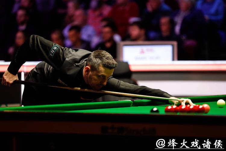 塞尔比4-3险胜刘宏宇 晋级斯诺克英国公开赛32强